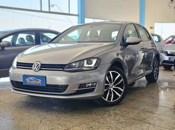 VOLKSWAGEN GOLF 1.4 TSI HIGHLINE 16V GASOLINA 4P AUTOMÁTICO VOLKSWAGEN GOLF 1.4 TSI HIGHLINE 16V GASOLINA 4P AUTOMÁTICO